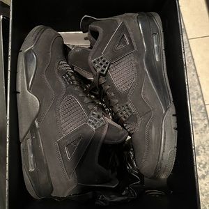 Air Jordan 4 Retro “Black Cat”